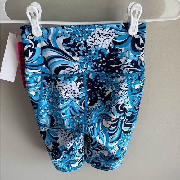 Lilly Pulitzer South Beach High Rise Luxletic Bike Shorts - Size Extra Small XS - Picture 7 of 10